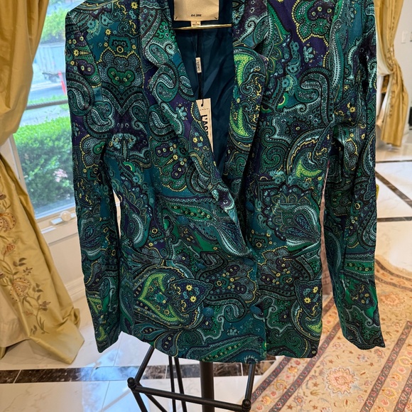 Blazer - Picture 1 of 2